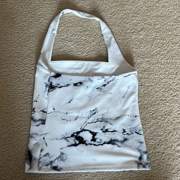 Top - Picture 2 of 3